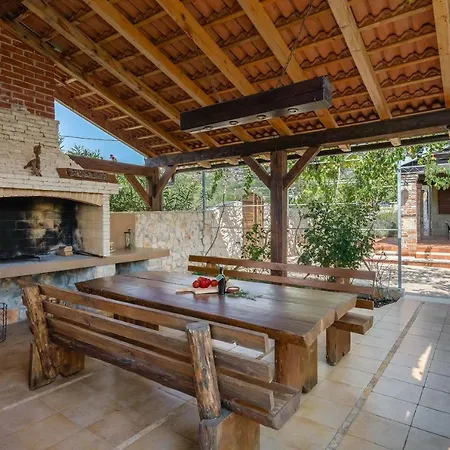 Didovi Dvori Villa