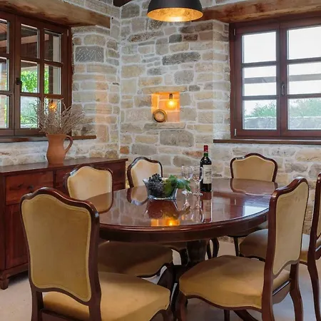 Didovi Dvori Villa *
